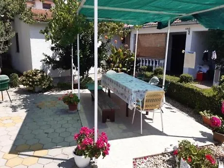 - Trosoban Apartment *