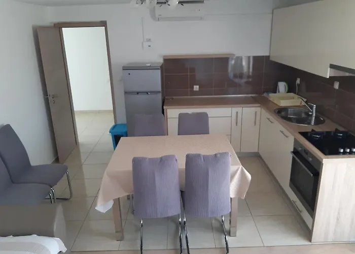 Apartment Apartman - Trosoban *